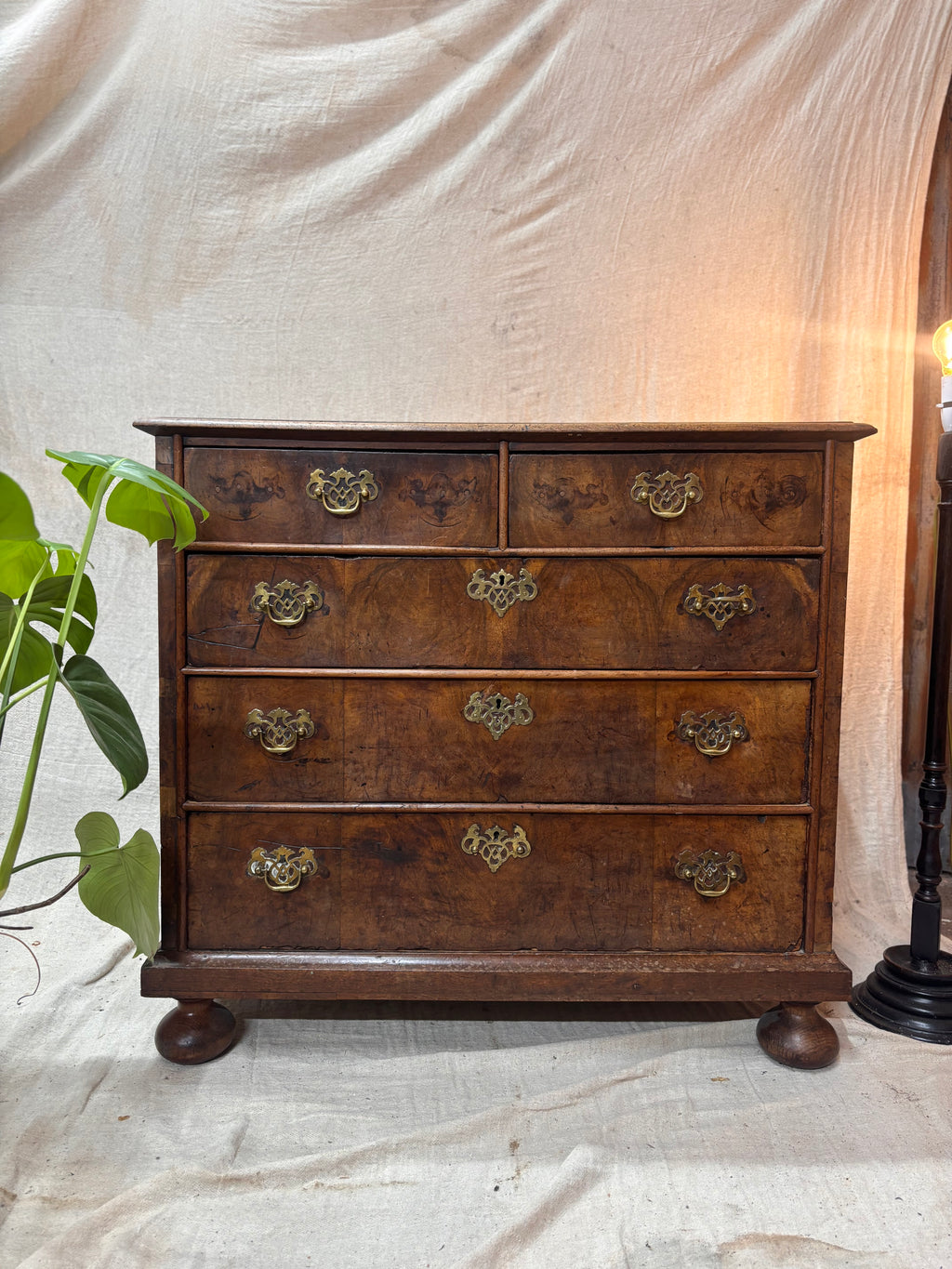 18th C Walnut Chest of Drawers
