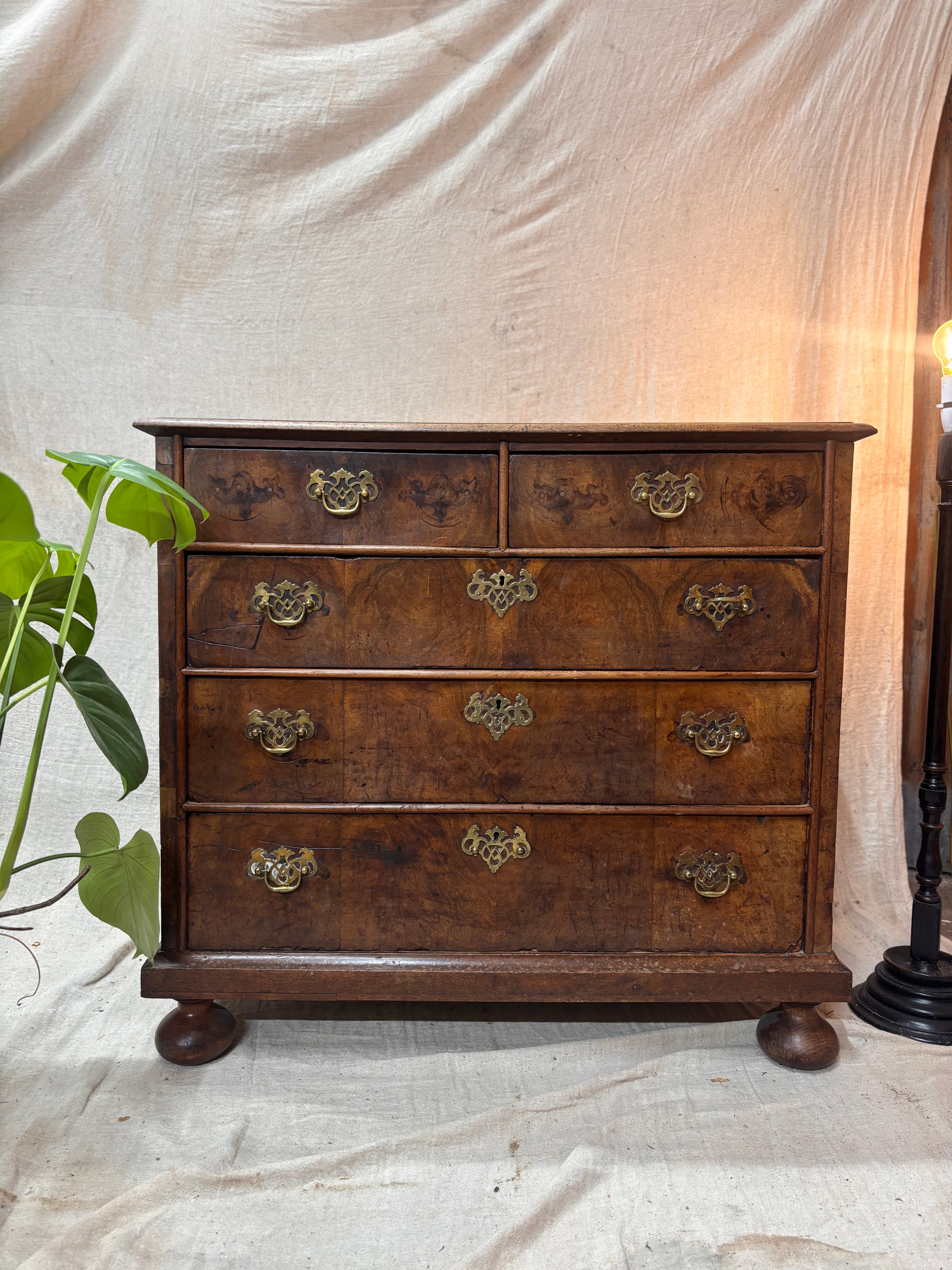 18th C Walnut Chest of Drawers