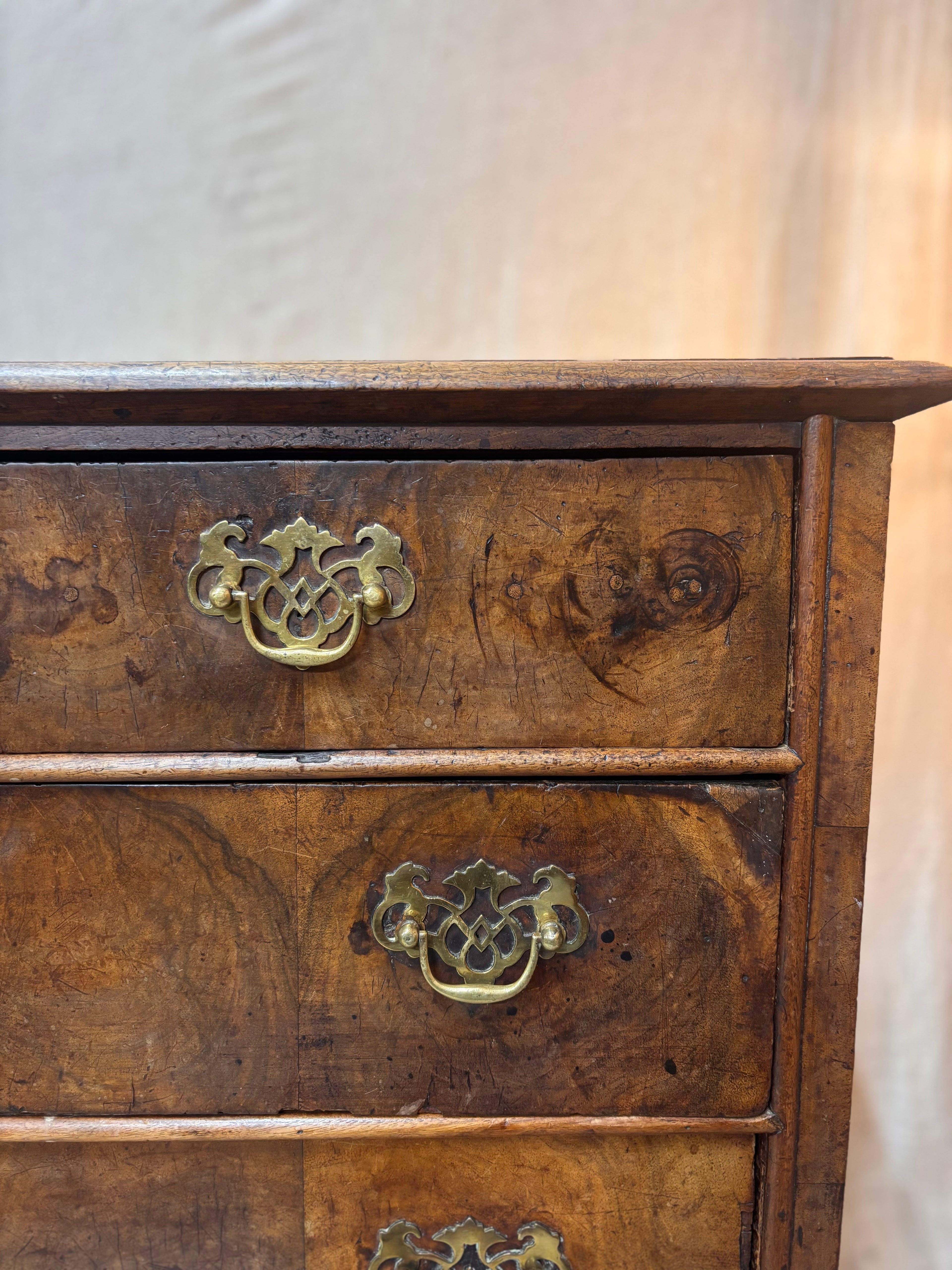 18th C Walnut Chest of Drawers