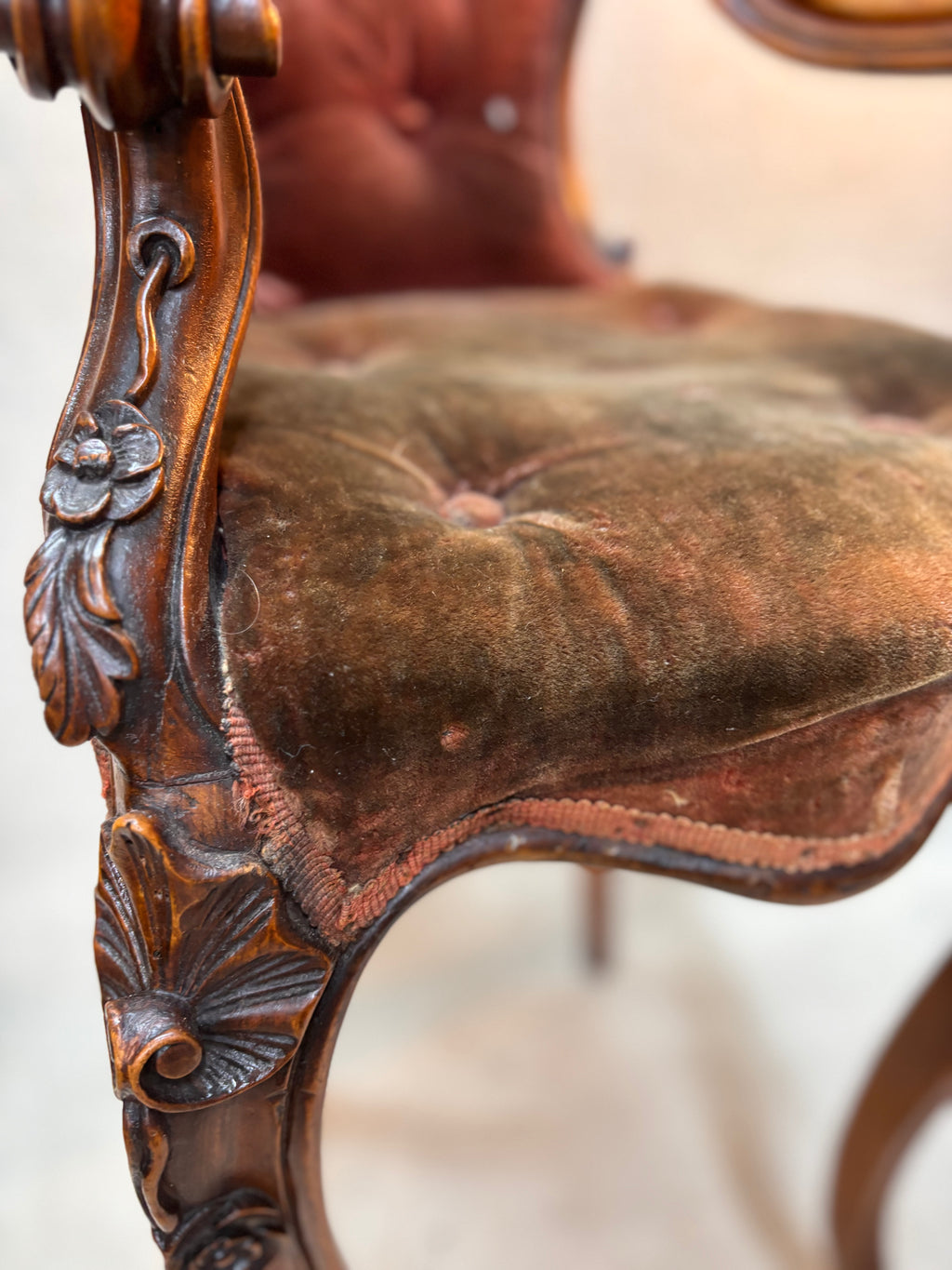 Victorian Child’s Parlour or Dressing Chair.