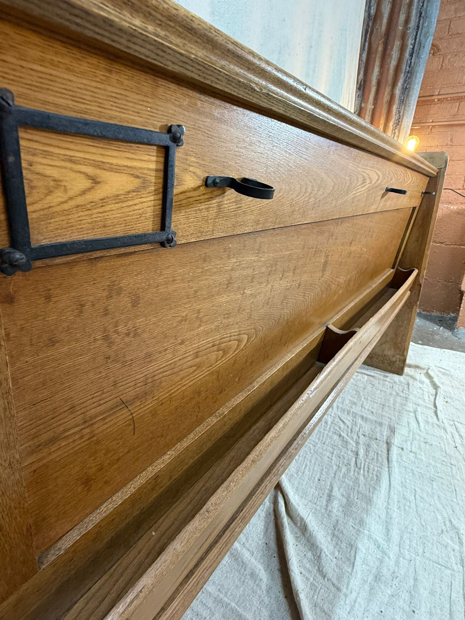 Golden Oak Church Pew