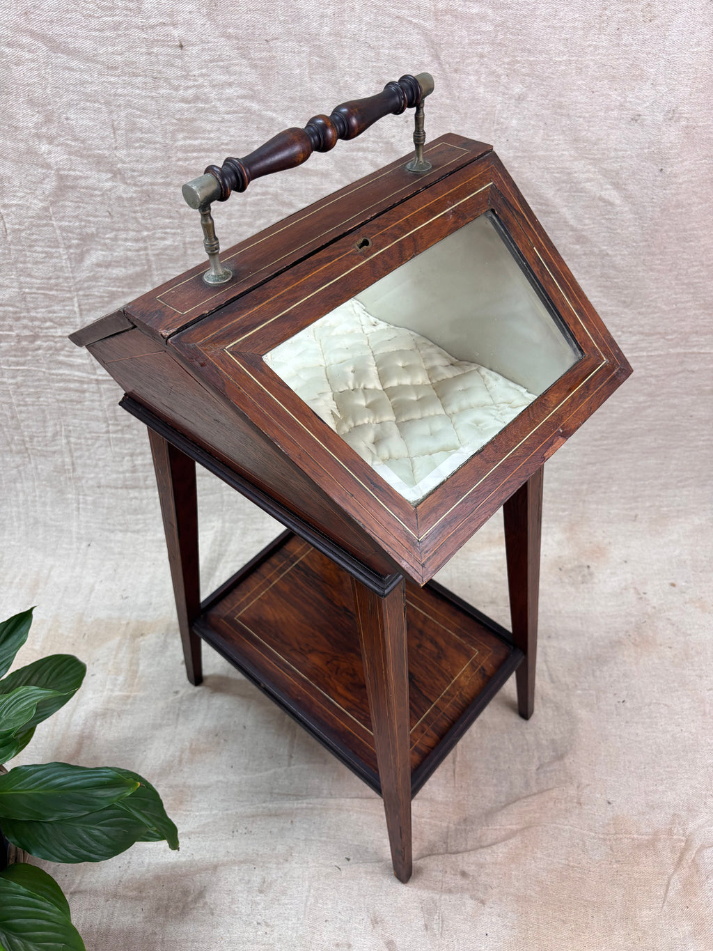 Bijouterie Display Cabinet